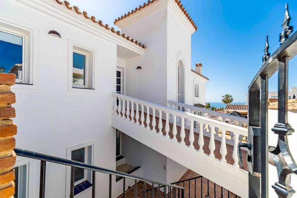 64-Luxury Villa With Jacuzzi & Pool In Mijas! Exterior photo